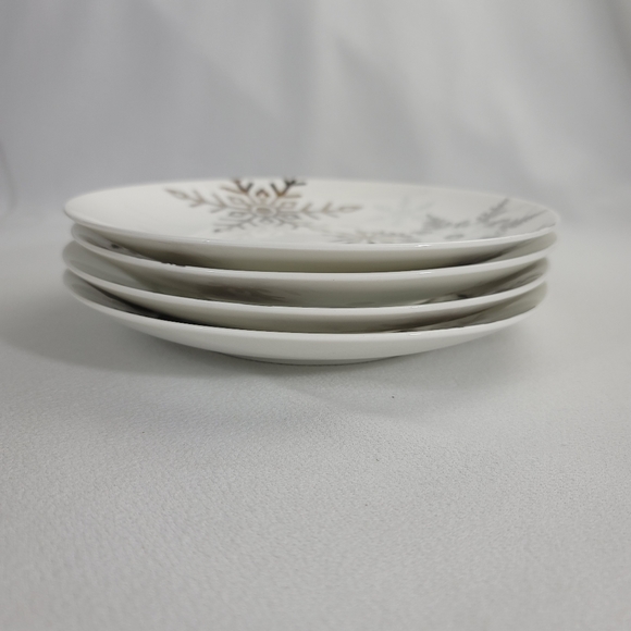 Restoration Hardware Snowflakes Let It Snow Plates - Set Of 4 - Picture 11 of 16